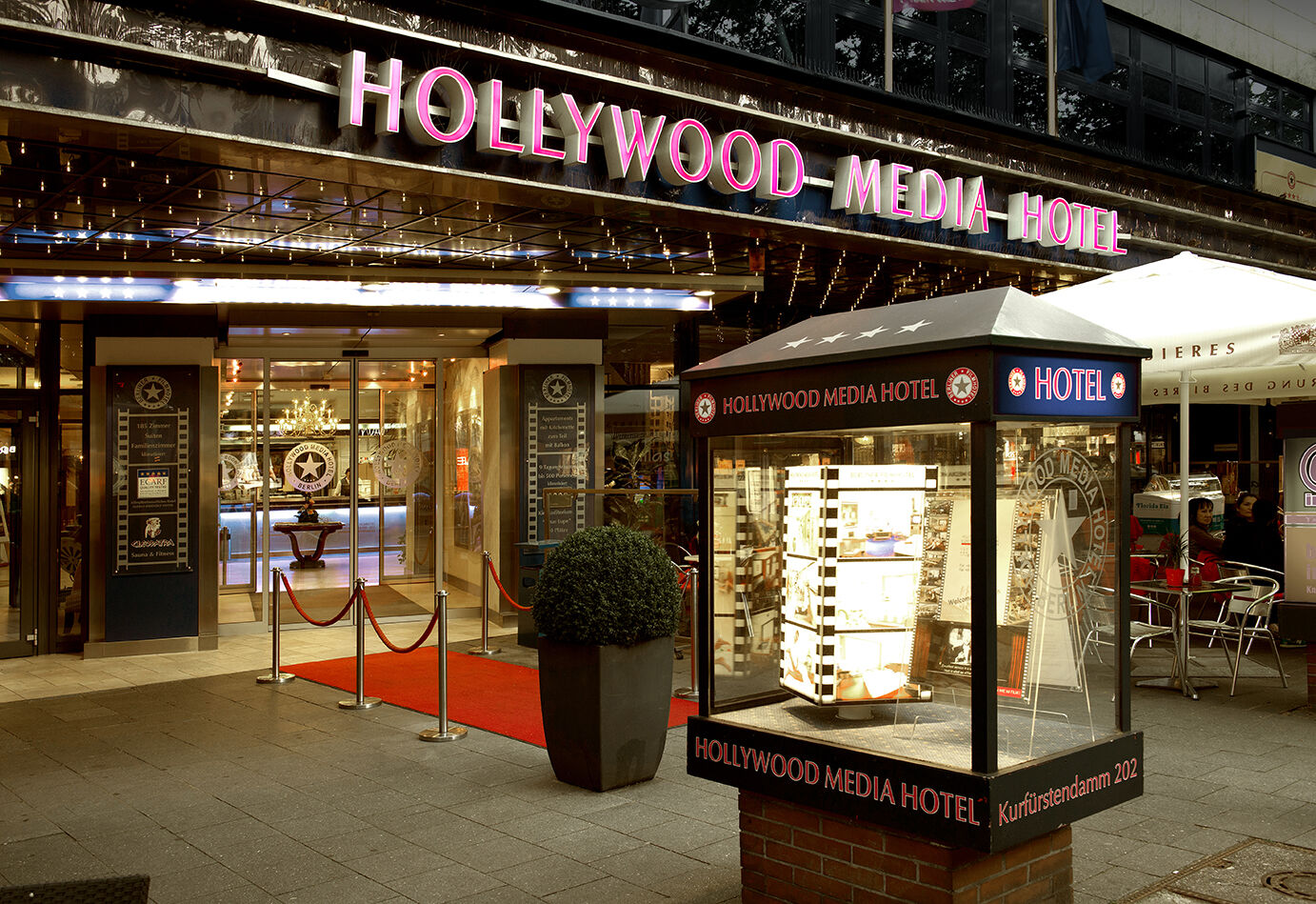 Hollywood Media Hotel Am Kurfurstendamm Berlim Exterior foto